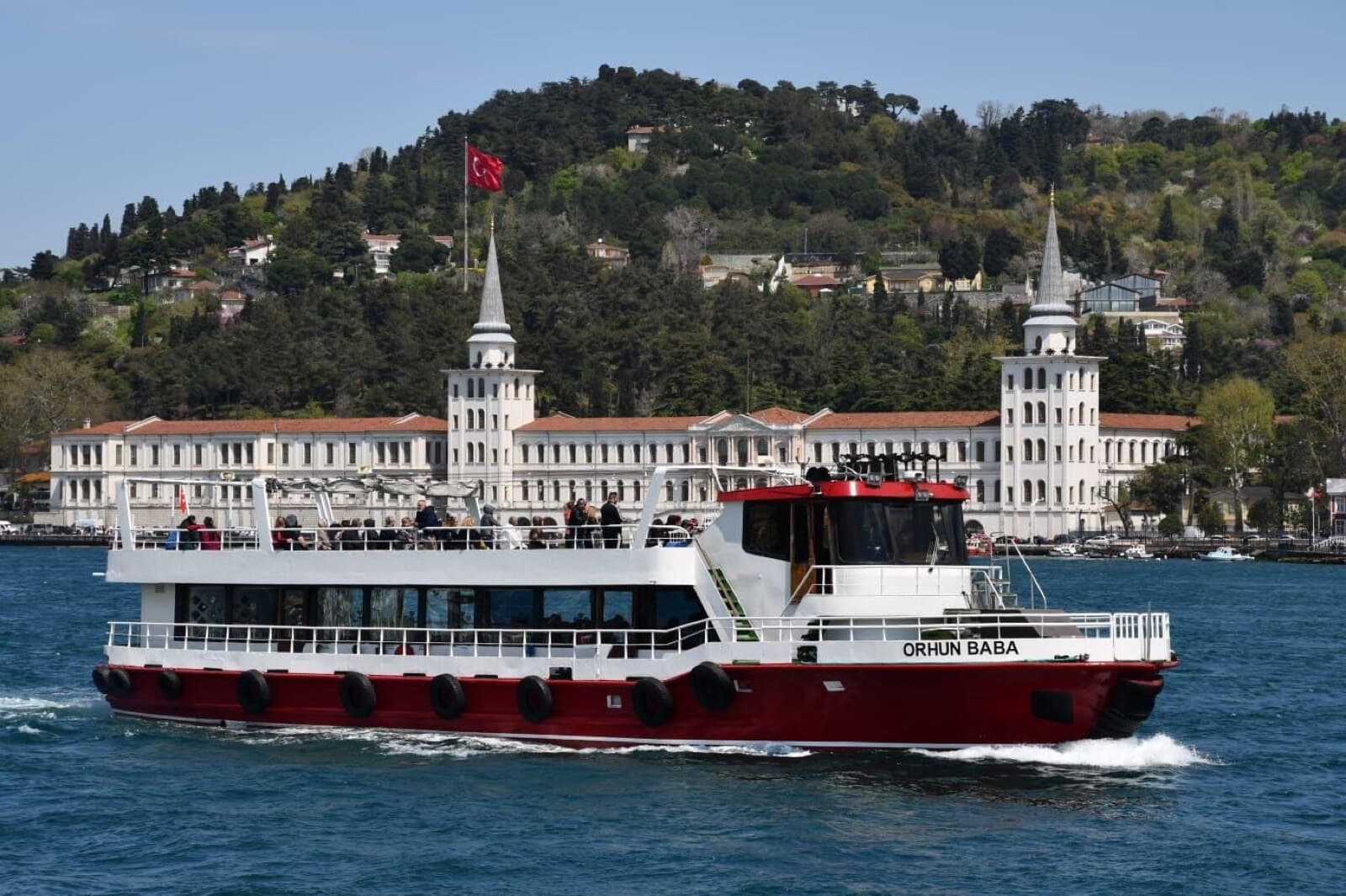 Horizon Grand Yacht — Bosphorus charter