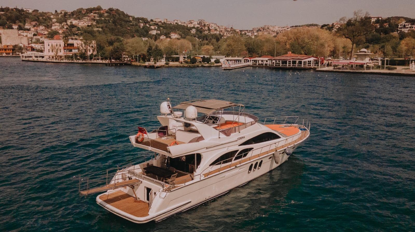 Twilight Family Yacht — Bosphorus charter